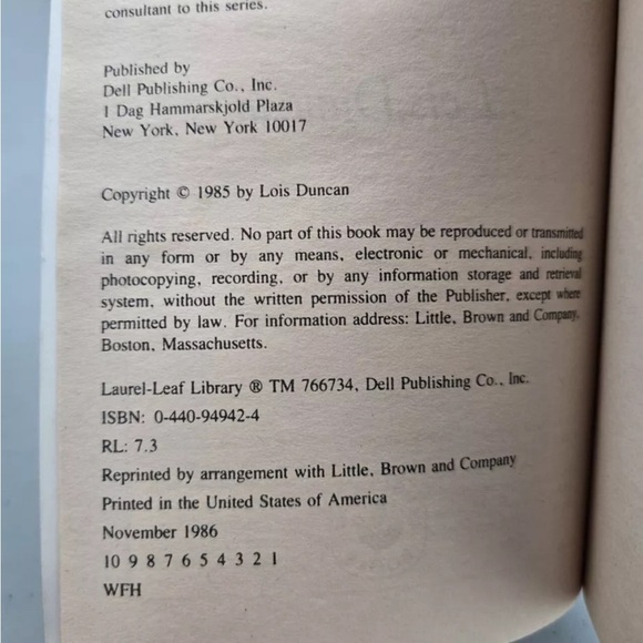 RARE 1985 1st Print Vintage “Locked in Time” by Lois Duncan Young Adult Book - Picture 3 of 4